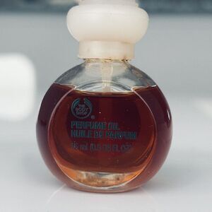 The‎ body Shop Perfume Oil PATCHOULI Discontinued Bottle 2005